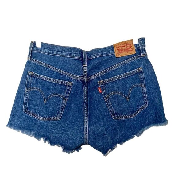 LEVI'S 501 WOMEN'S  MEDIUM DENIM BUTTON FLY VERY SHORT DIY FRAY JEANS SHORTS - Picture 2 of 8